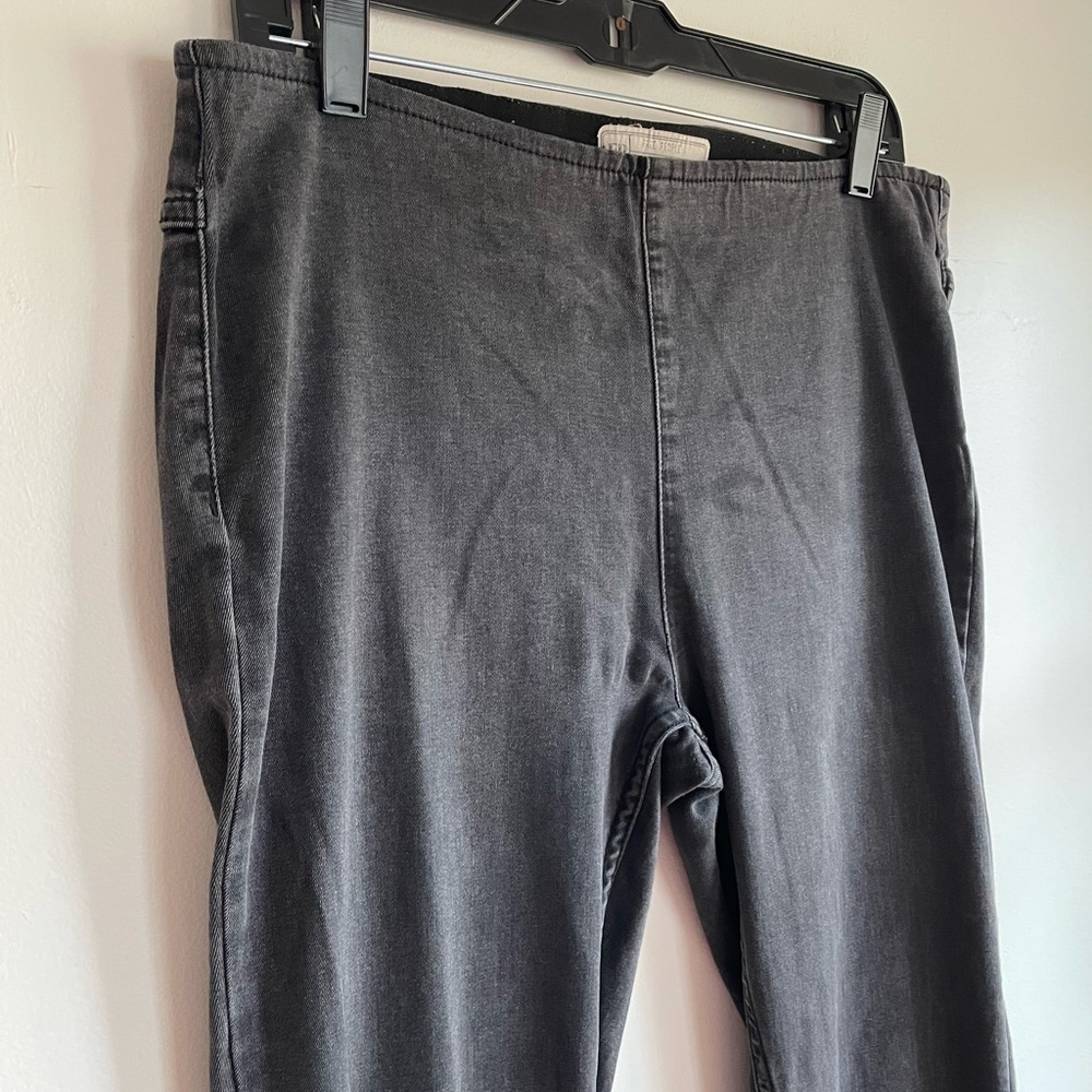 Free People Black Wide Flare Leg Pull On Jeans Size 31R - Picture 2 of 7